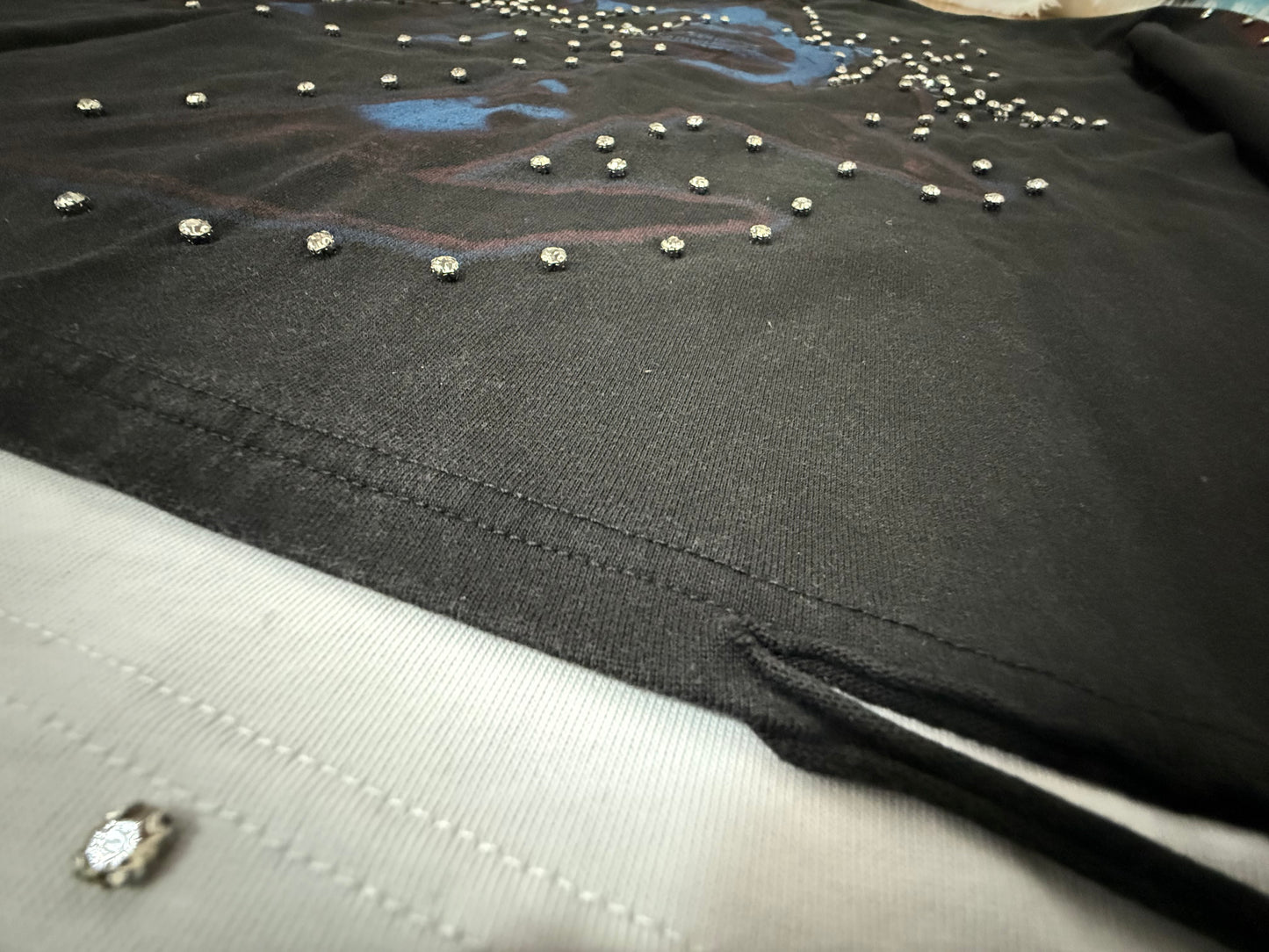 “World Tour” LONG SLEEVE TSHIRT